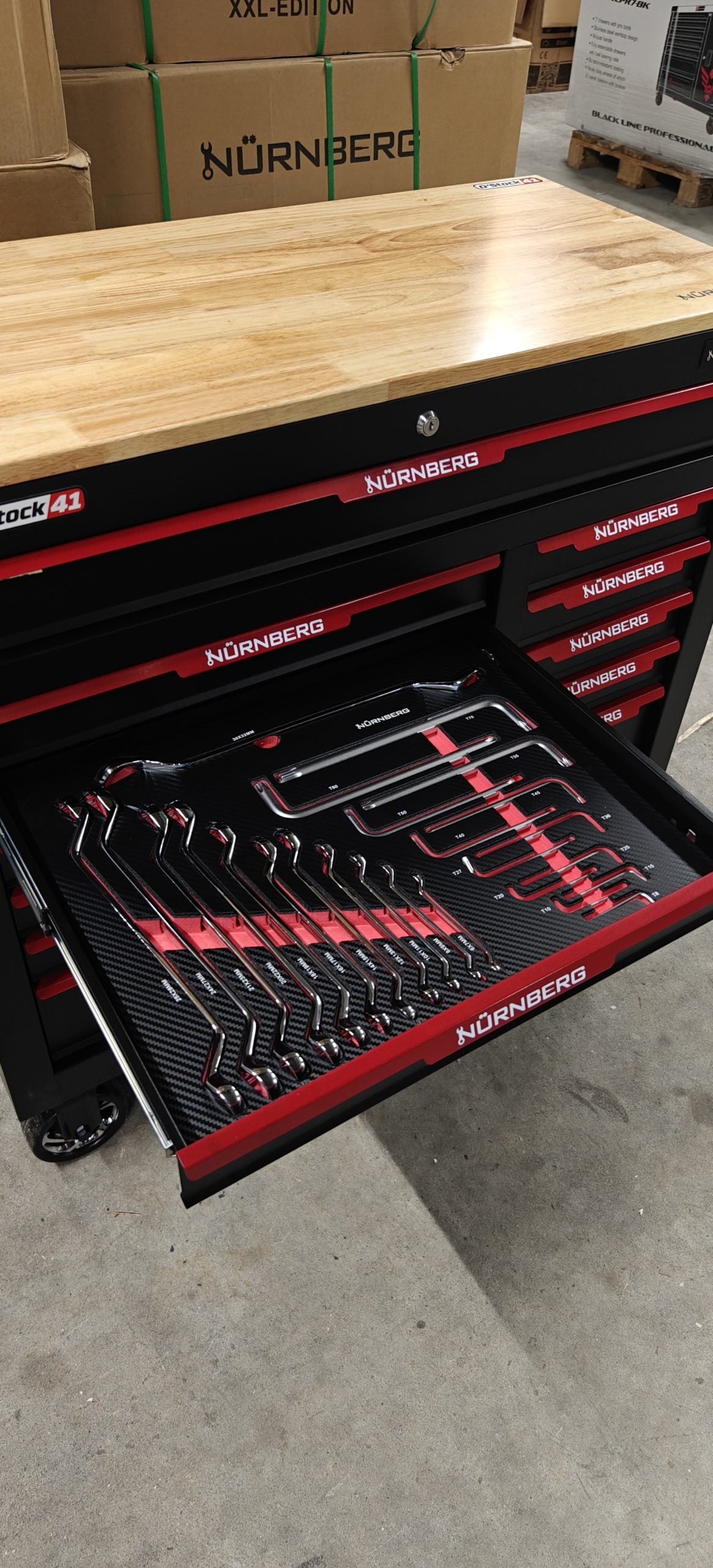 XXL Tool Trolley Jumbo Pro Nurnberg – 12 Drawers, 236 pieces