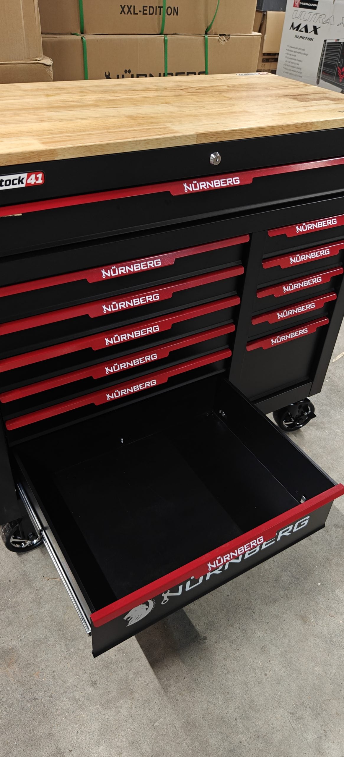 XXL Tool Trolley Jumbo Pro Nurnberg – 12 Drawers, 236 pieces